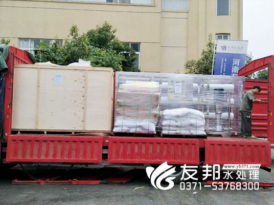 北京純凈水設(shè)備4.jpg
